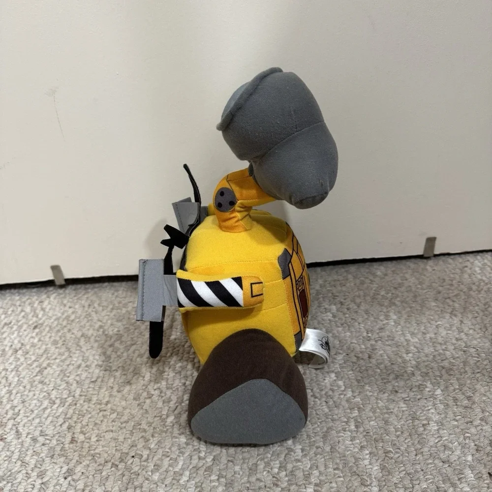 WALL-E Robot 12